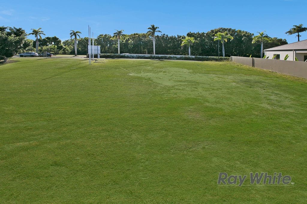 2308 Vardon Lane, Hope Island QLD 4212, Hope Island - Thumbnail 2