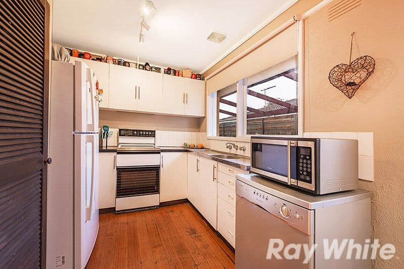 12 Campbell Parade, Cranbourne VIC 3977, Cranbourne - Thumbnail 2
