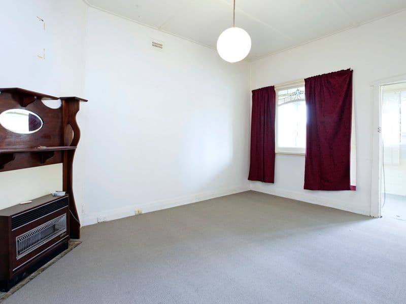 92  Elizabeth Street, GEELONG WEST VIC 3218, Geelong West - Thumbnail 3