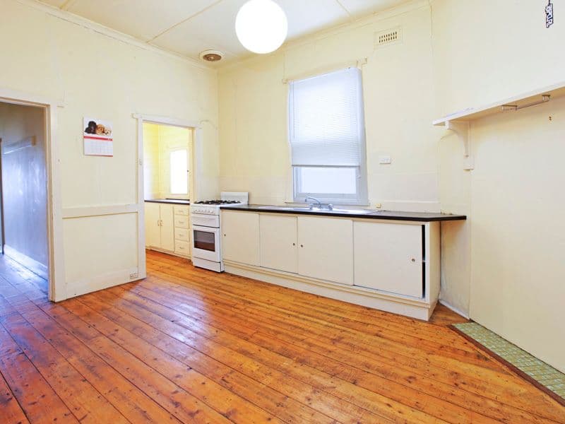 92  Elizabeth Street, GEELONG WEST VIC 3218, Geelong West - Thumbnail 6