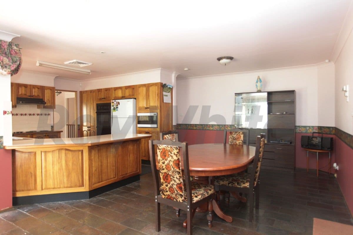 19 Kulaman Crescent, GLENMORE PARK NSW 2745, Glenmore Park - Thumbnail 5