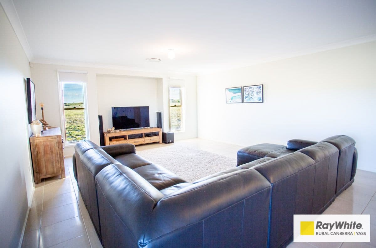 4 Rayner Place, Yass - Thumbnail 2