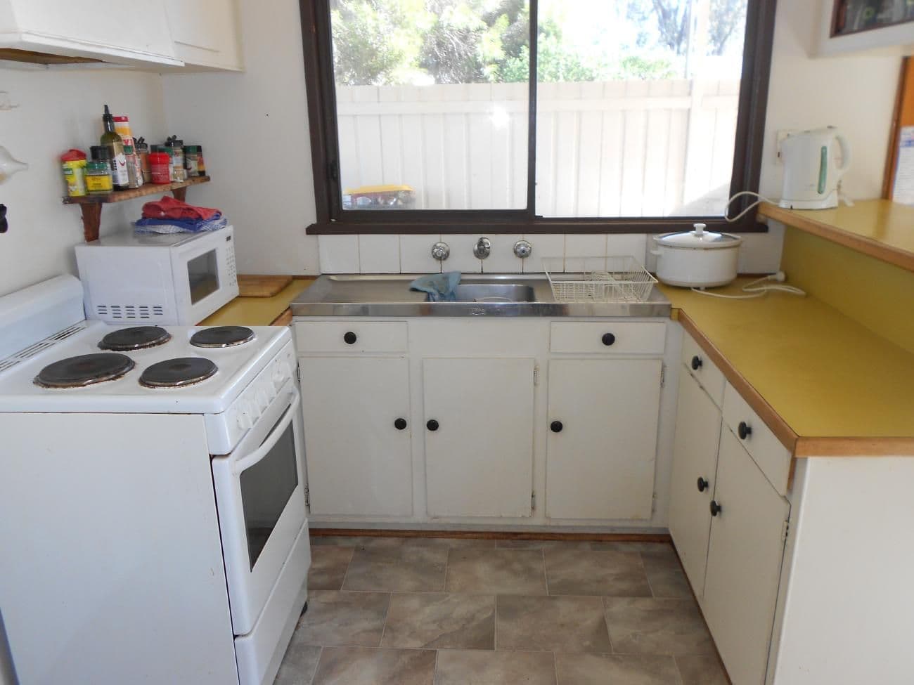 9 Seventh Street, BORDERTOWN SA 5268, Bordertown - Thumbnail 2