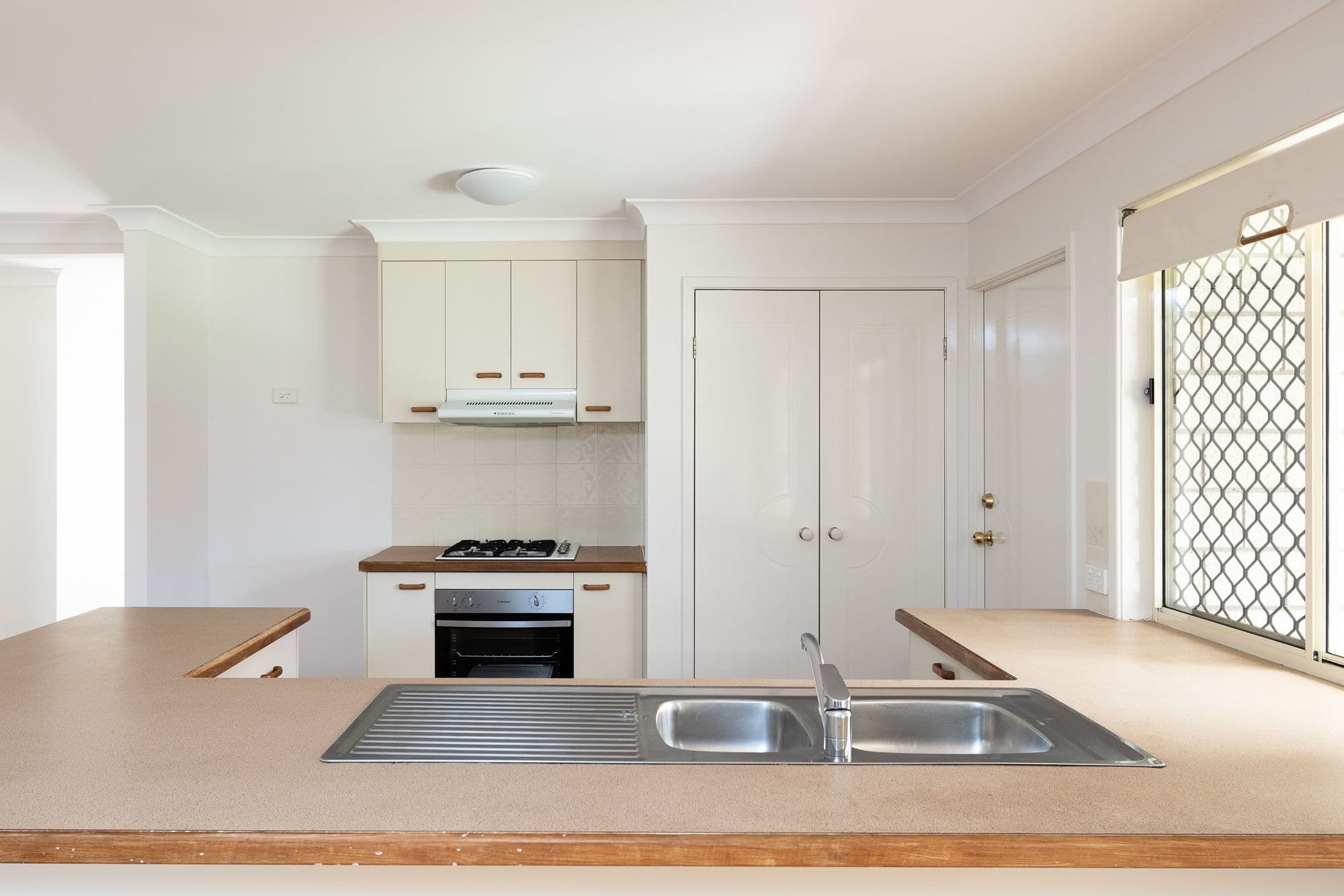3 Kirralee Crescent, Upper Kedron QLD 4055, Upper Kedron - Thumbnail 5