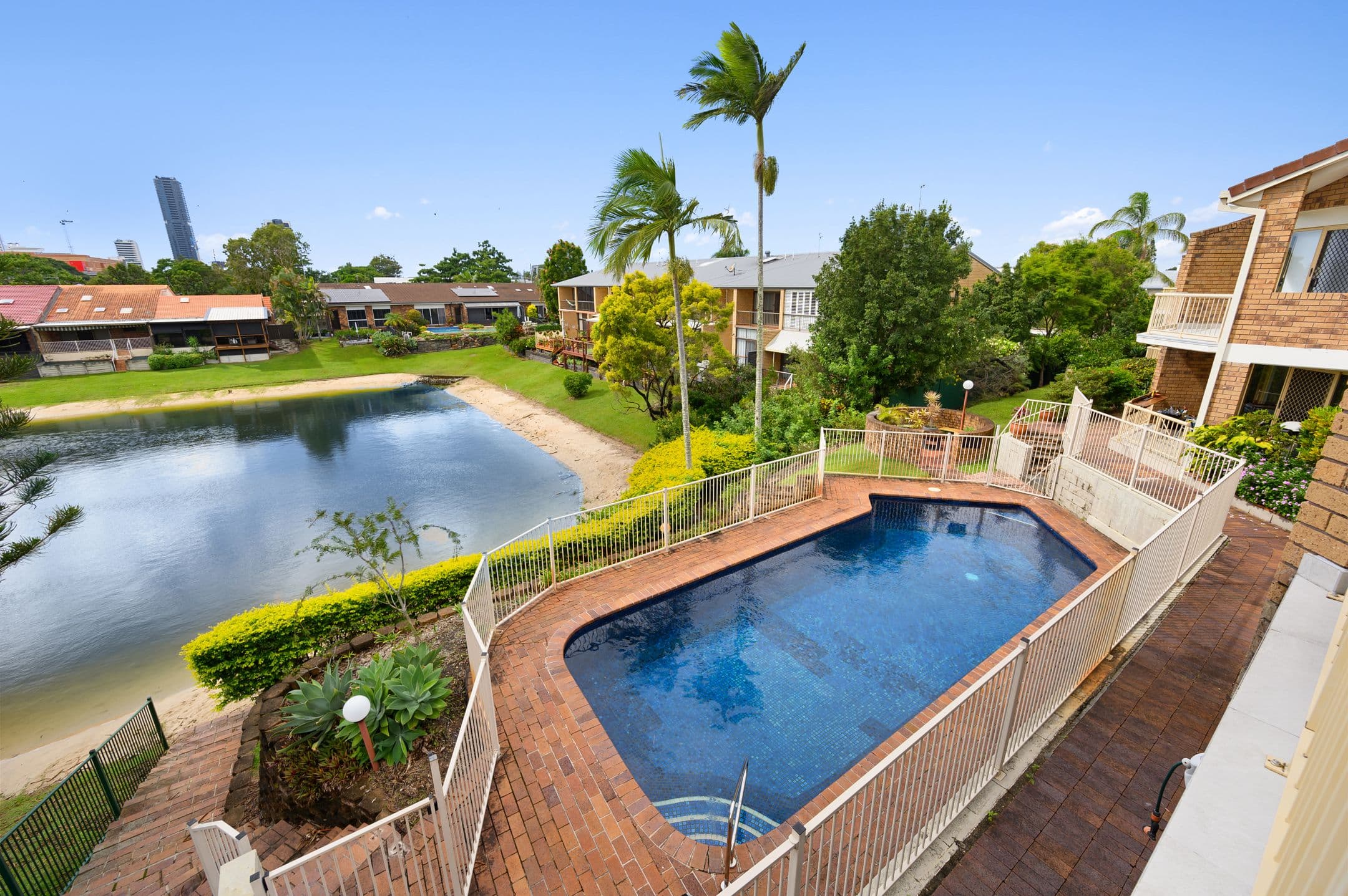 13-15 Aquila Court, Mermaid Waters QLD 4218, Mermaid Waters - Thumbnail 3