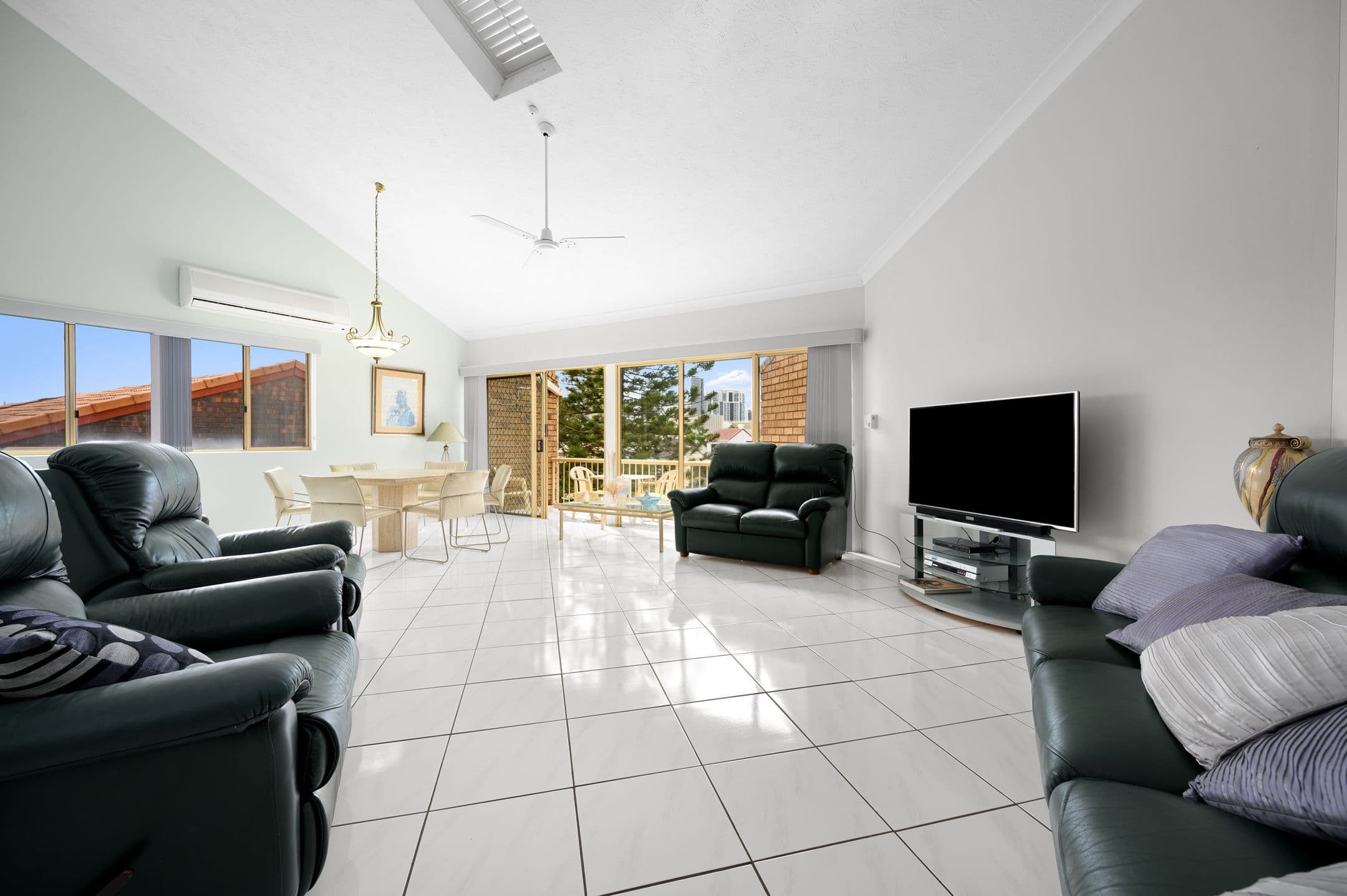 13-15 Aquila Court, Mermaid Waters QLD 4218, Mermaid Waters - Thumbnail 5
