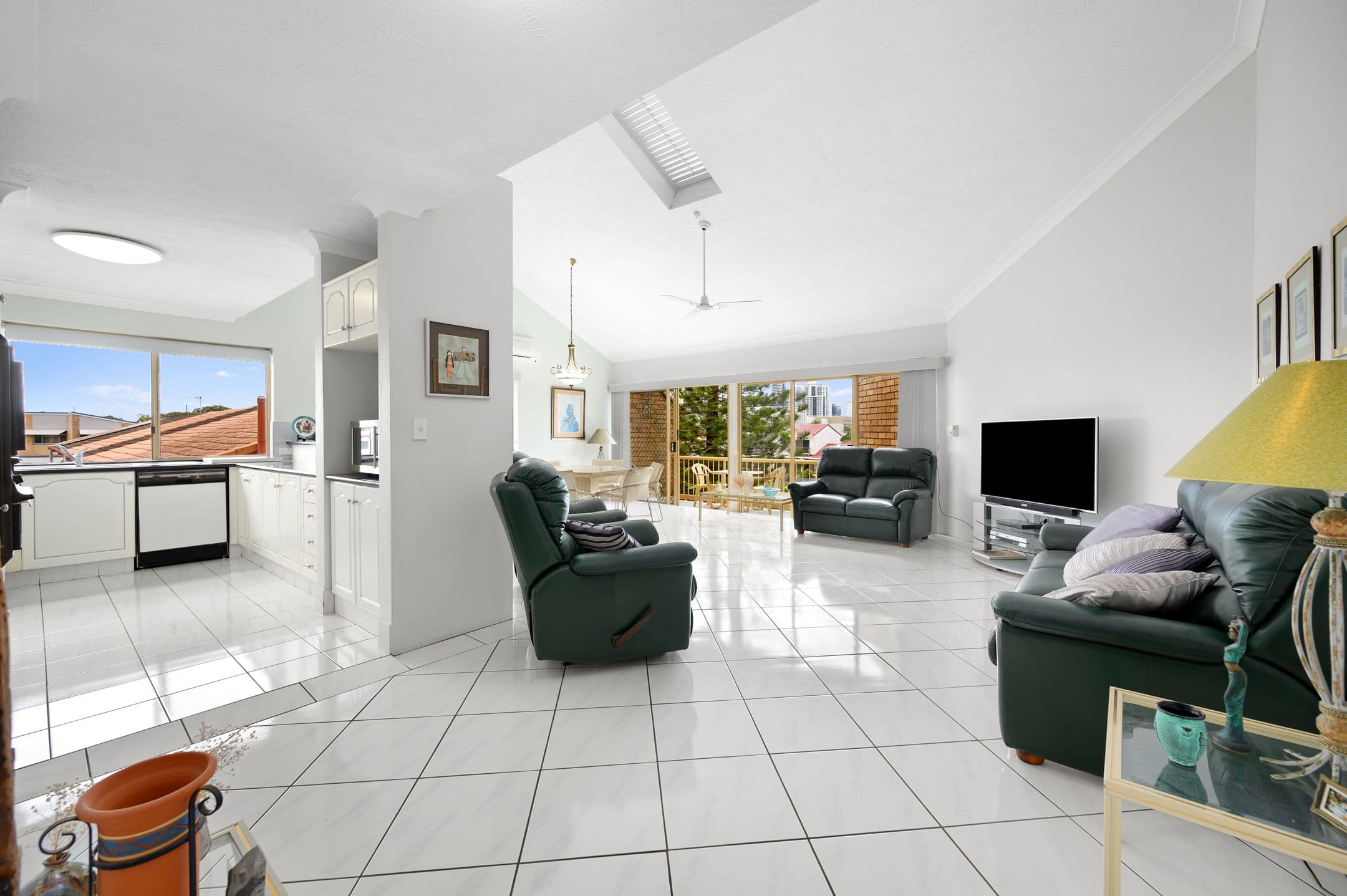 13-15 Aquila Court, Mermaid Waters QLD 4218, Mermaid Waters - Thumbnail 7
