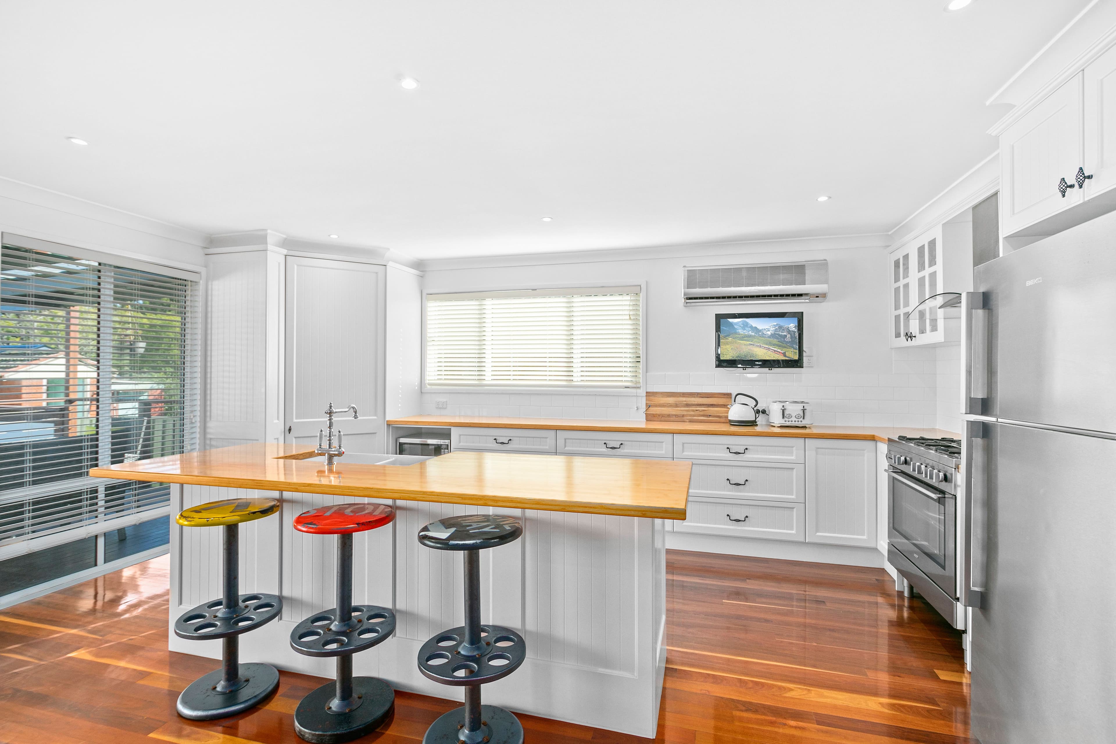 15 Hamilton Road, Albion Park NSW 2527, Albion Park - Image 1