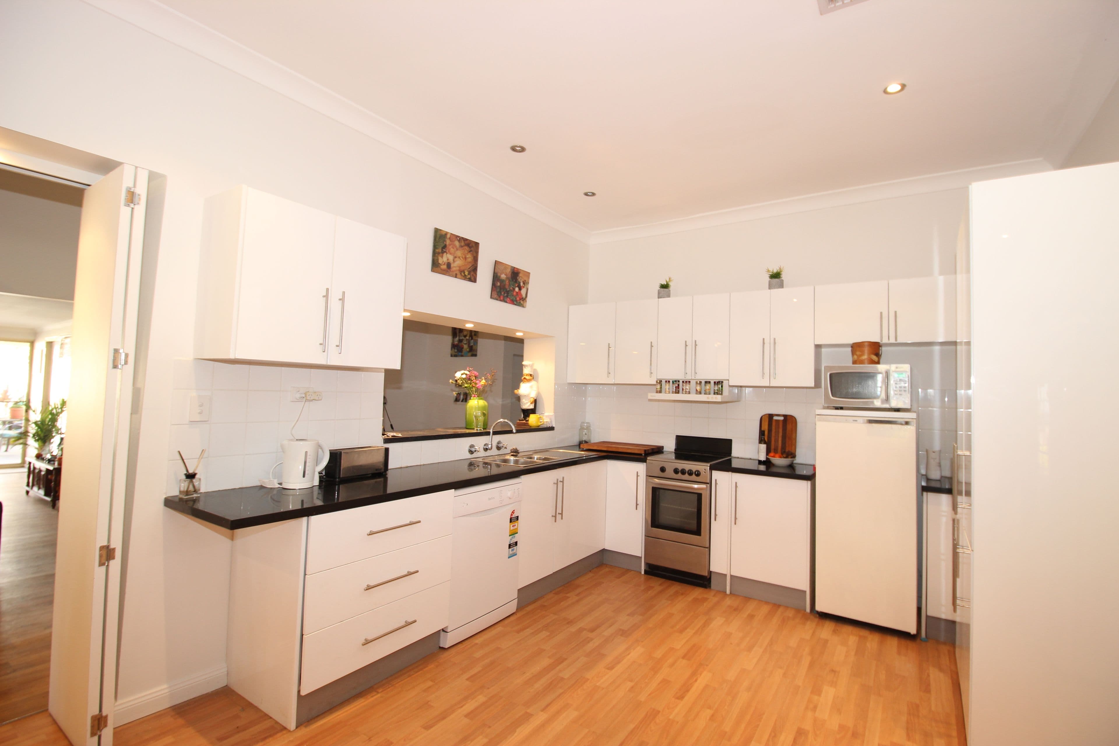 45 Peake Terrace, Waikerie SA 5330, Waikerie - Thumbnail 2