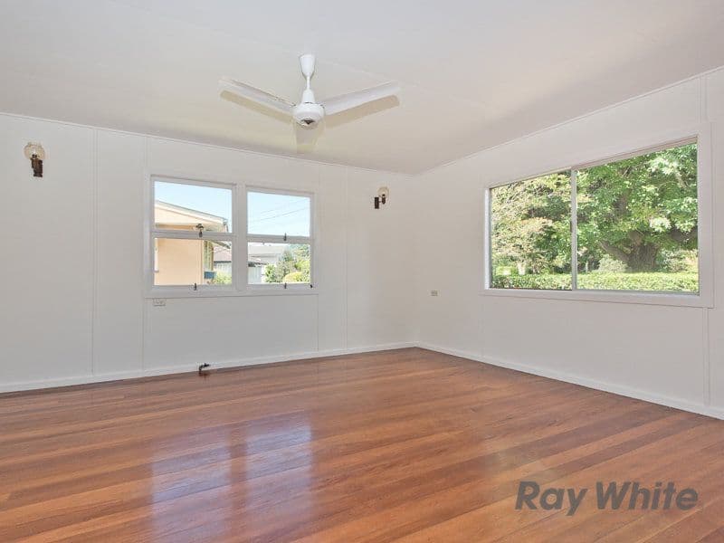 32 Lucan Avenue, Aspley QLD 4034, Aspley - Thumbnail 4