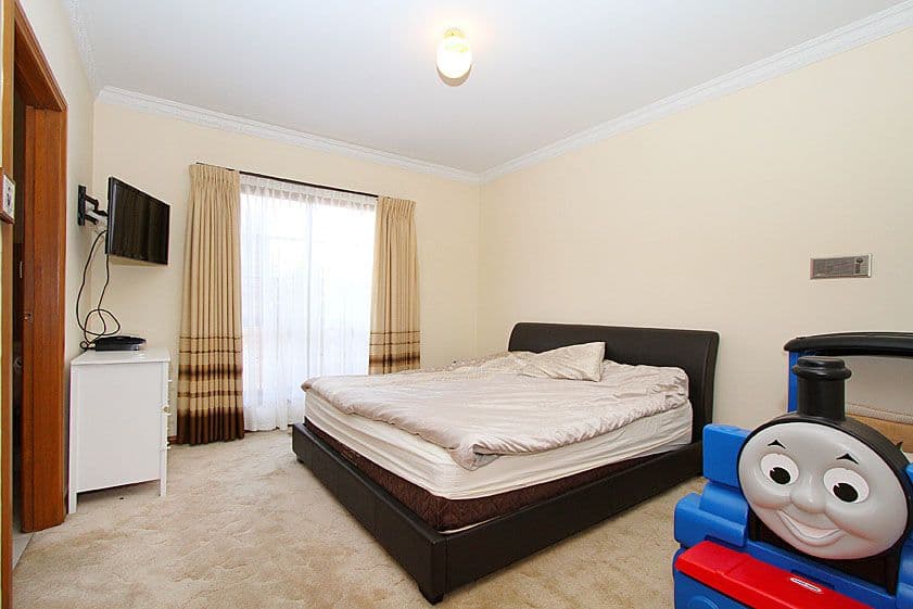 111 McNamara Avenue, AIRPORT WEST VIC 3042, Airport West - Thumbnail 8