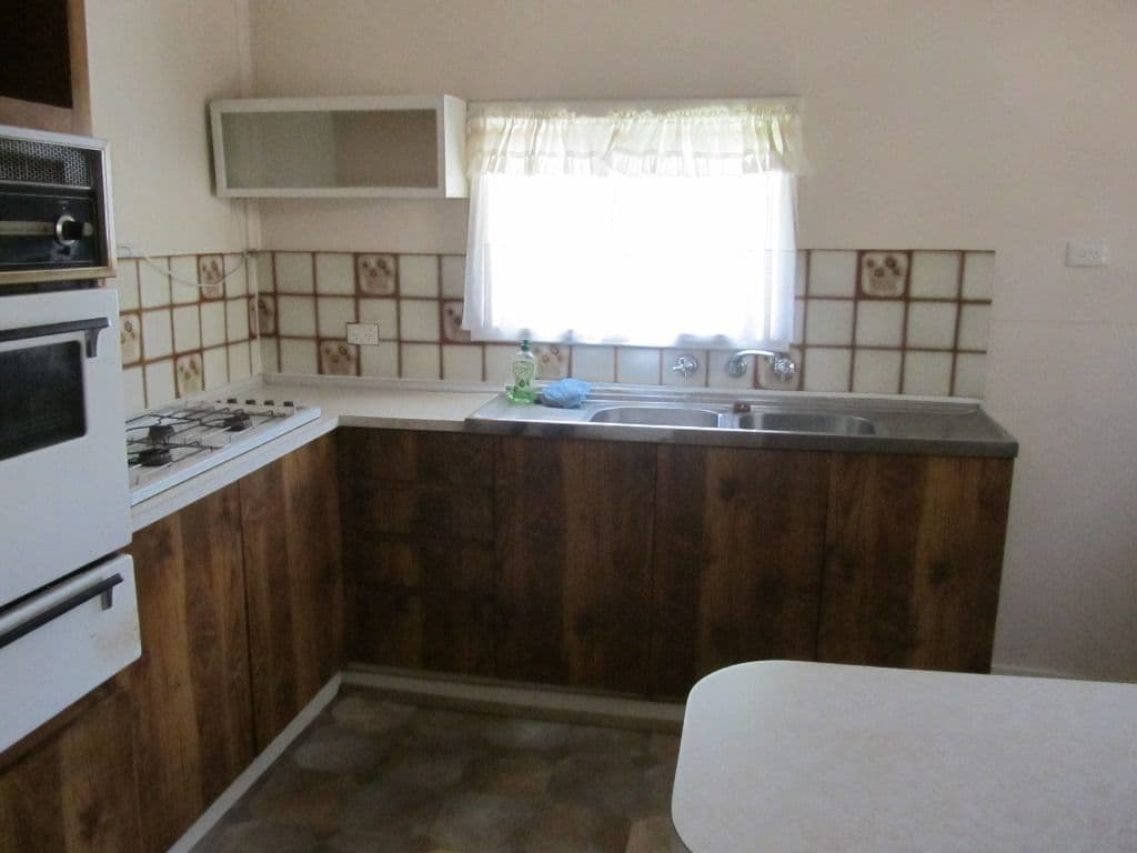 228 Place Road, WONTHELLA WA 6530, Wonthella - Thumbnail 2