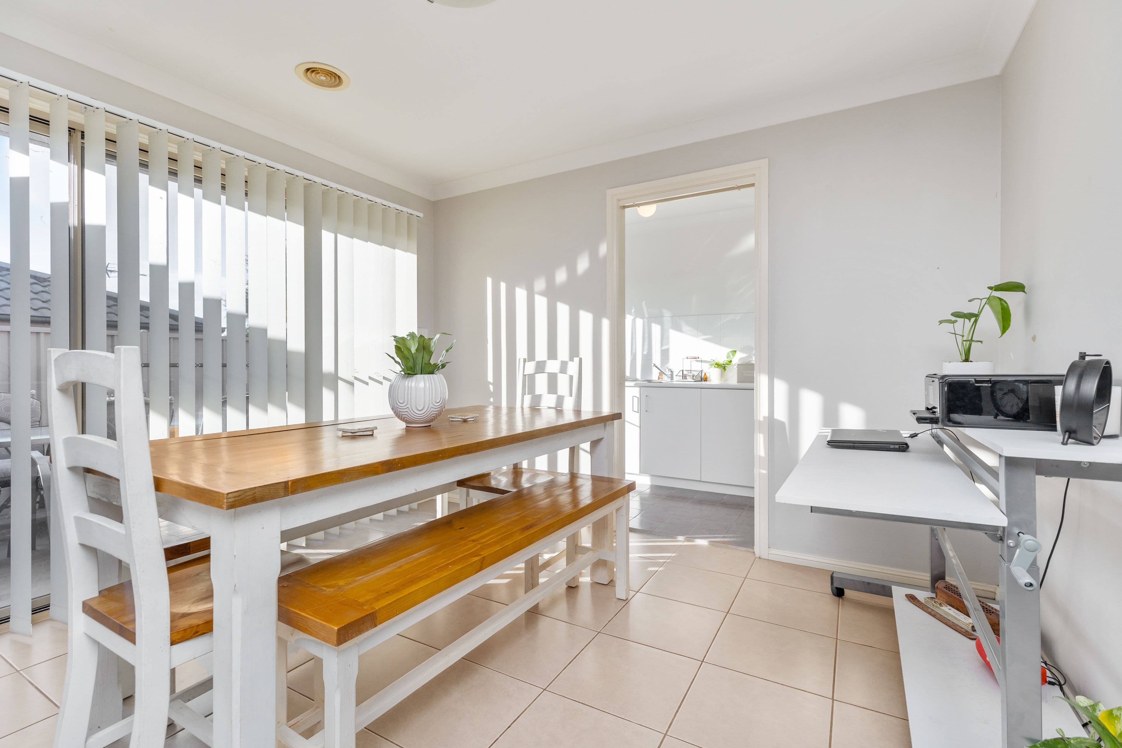 35 Yarrawah Crescent, Bourkelands NSW 2650, Bourkelands - Thumbnail 3