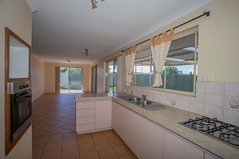 47 Phoenix Drive, KENWICK WA 6107, Kenwick - Thumbnail 4
