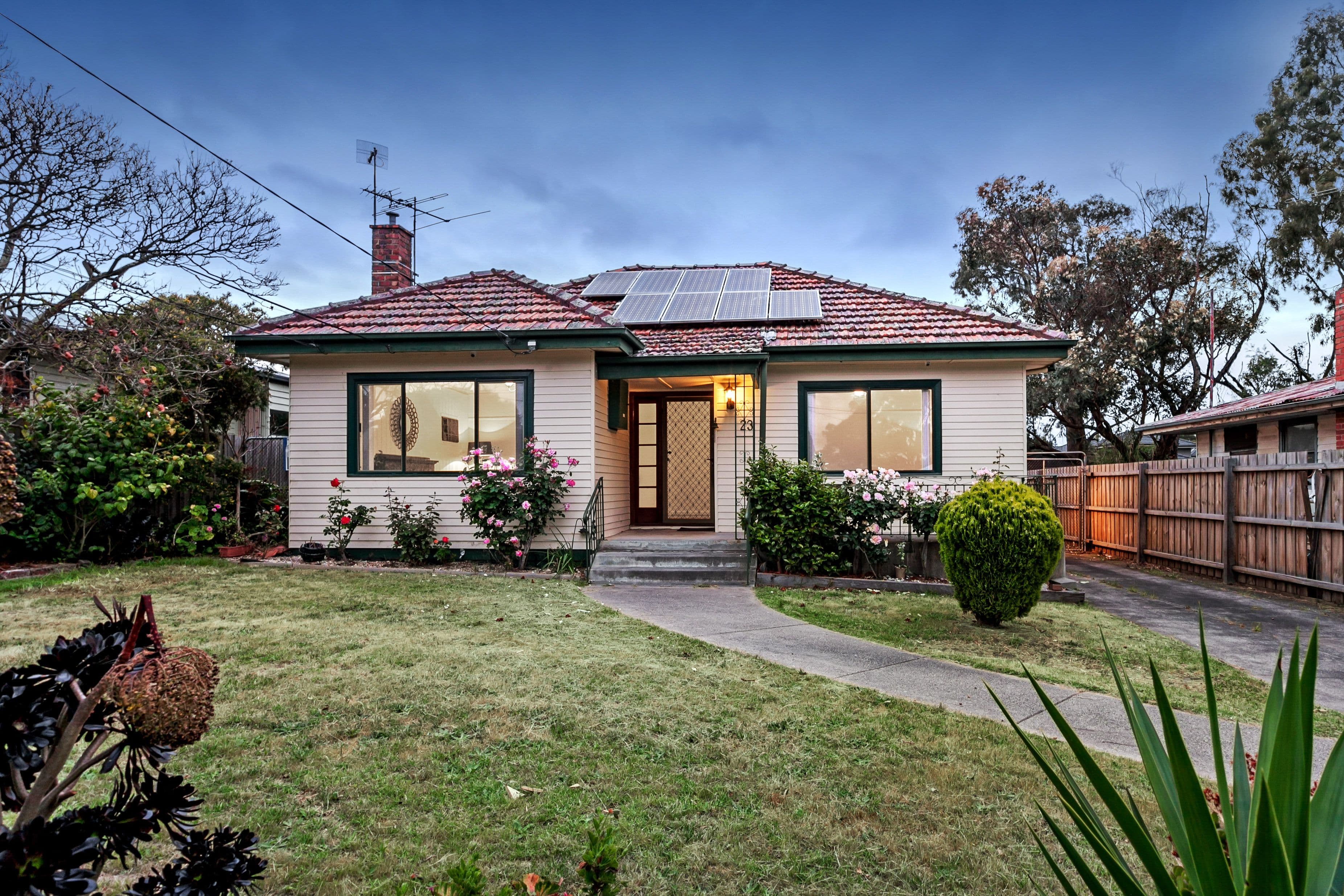 23 Barwon Avenue, Reservoir VIC 3073, Reservoir - Thumbnail 2