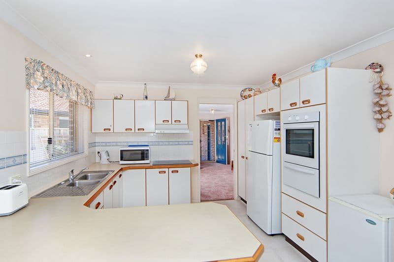 8 Laird Close, SHELLY BEACH NSW 2261, Shelly Beach - Thumbnail 6