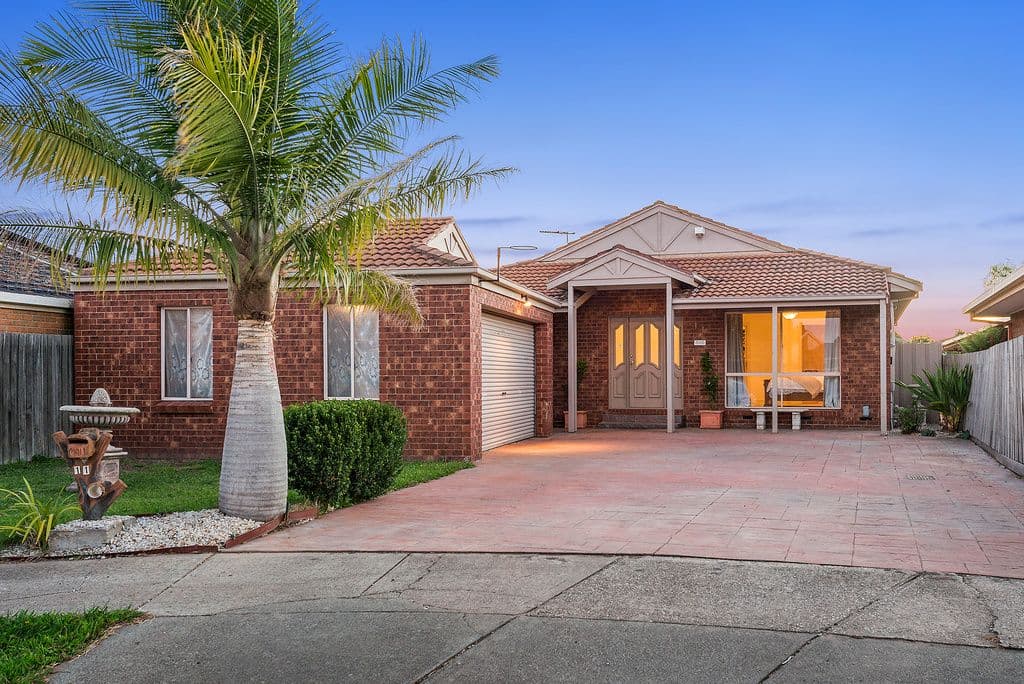 11 Tenterden Place, Mill Park VIC 3082, Mill Park - Image 1