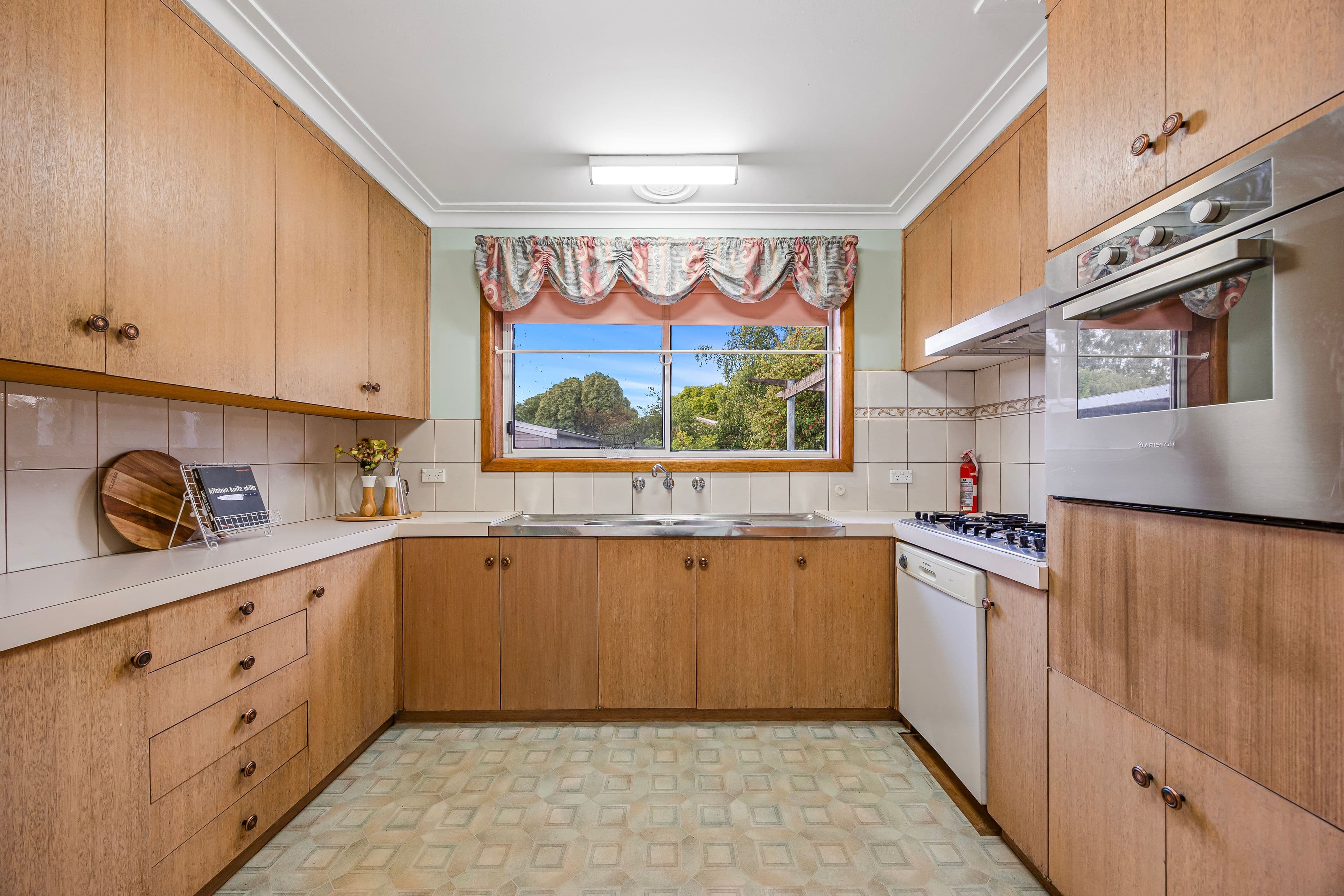 8 Parkwood Street, Alfredton VIC 3350, Alfredton - Thumbnail 7