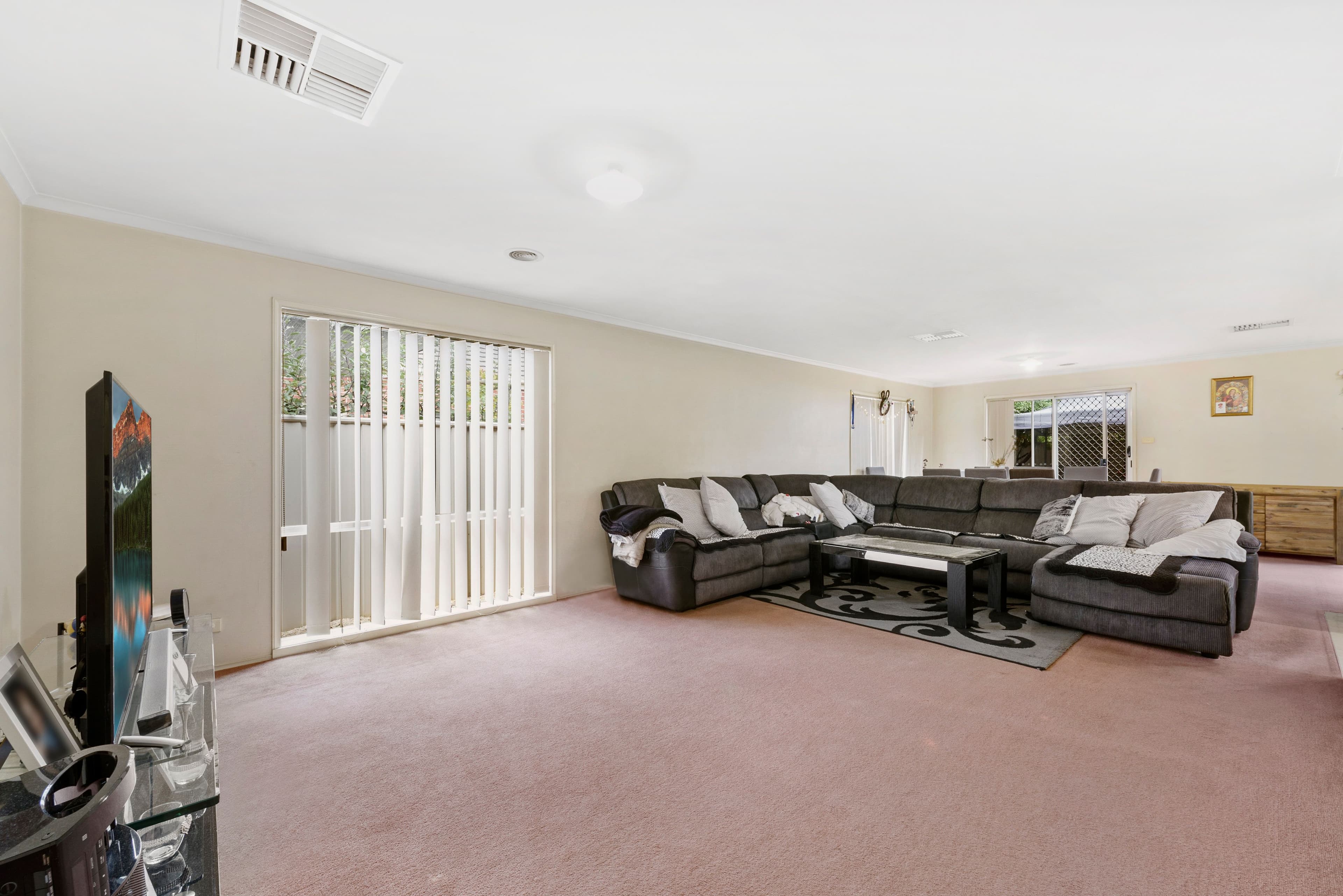 9 Ranmore Grove, Caroline Springs VIC 3023, Caroline Springs - Thumbnail 3