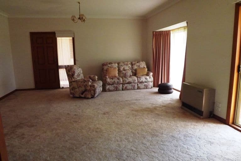 11 Tom Street, Yarrawonga VIC 3730, Yarrawonga - Thumbnail 3