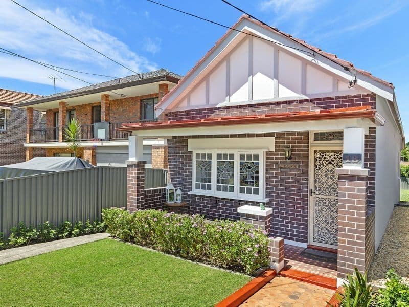 13 Rickard Street, Rodd Point - Thumbnail 2