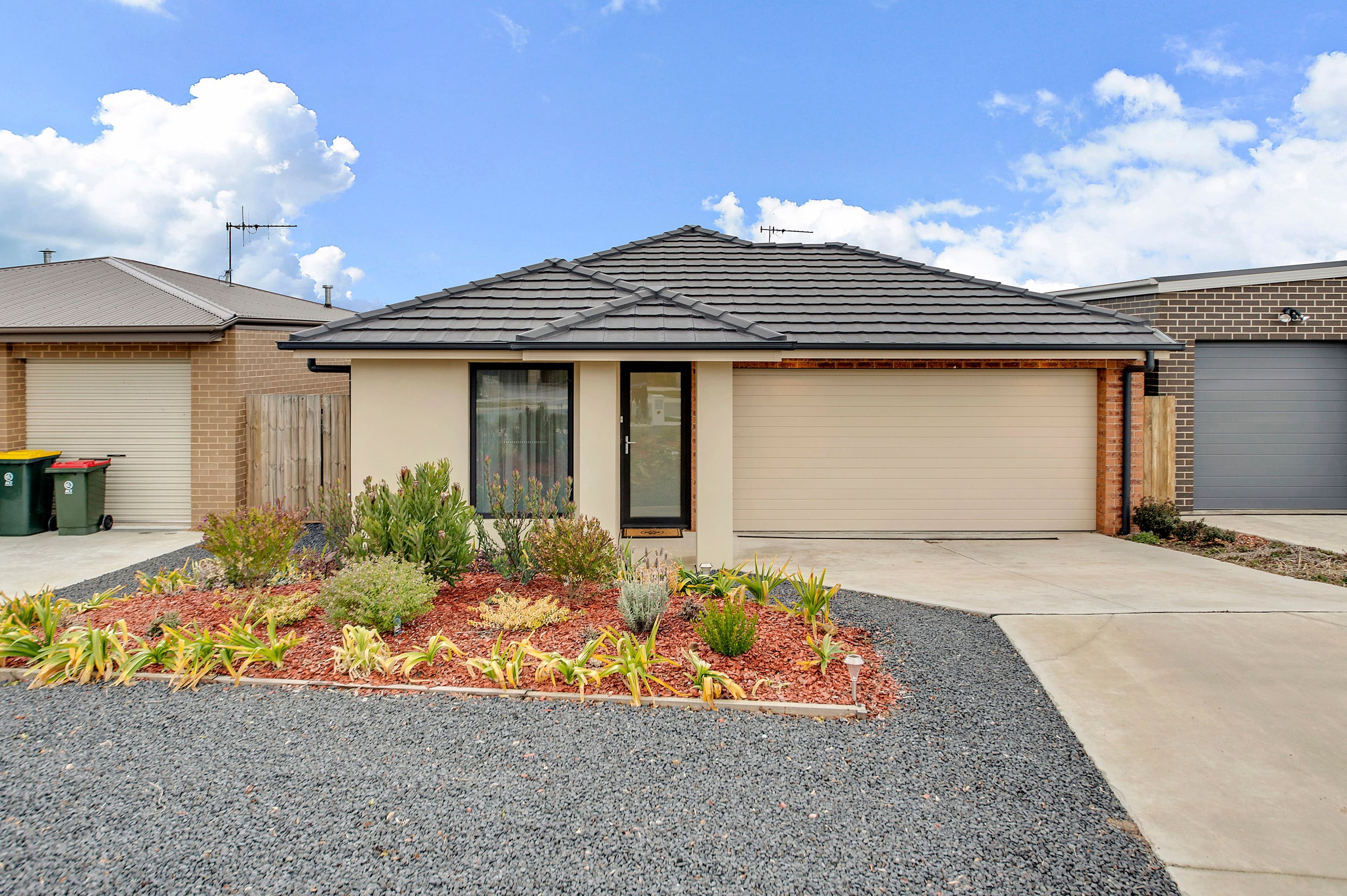 28 John Crawford Crescent, CASEY ACT 2913, Casey - Image 1