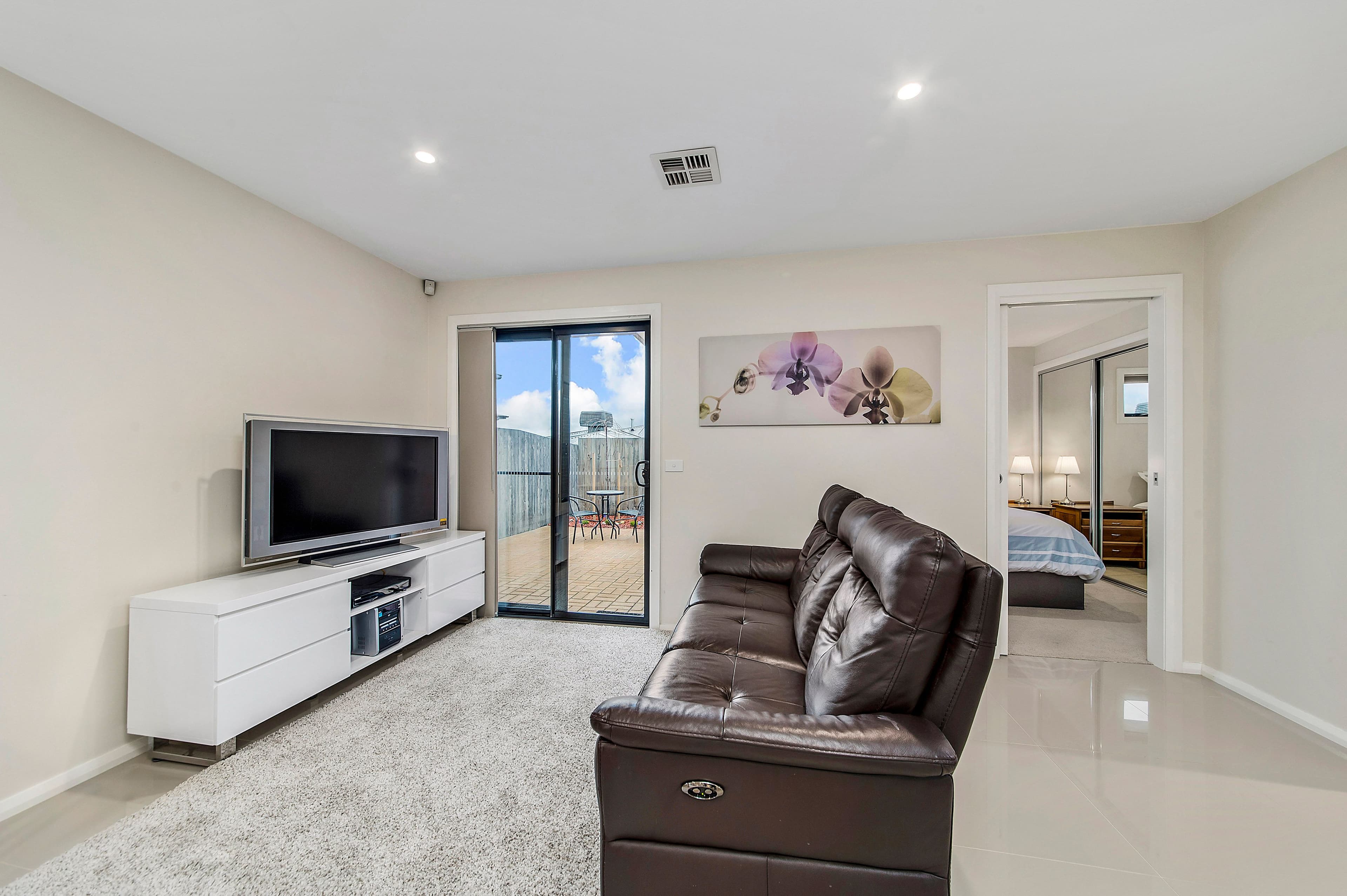 28 John Crawford Crescent, CASEY ACT 2913, Casey - Thumbnail 4
