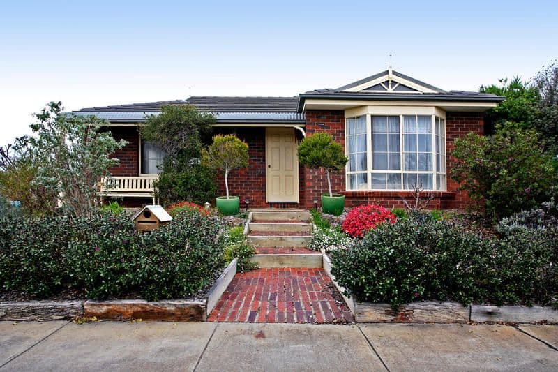 8 Ash Court, WAURN PONDS VIC 3216, Waurn Ponds - Image 1