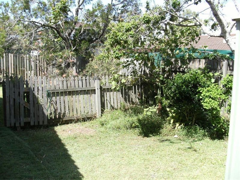 42  Pulgul Street, URANGAN QLD 4655, Urangan - Thumbnail 5