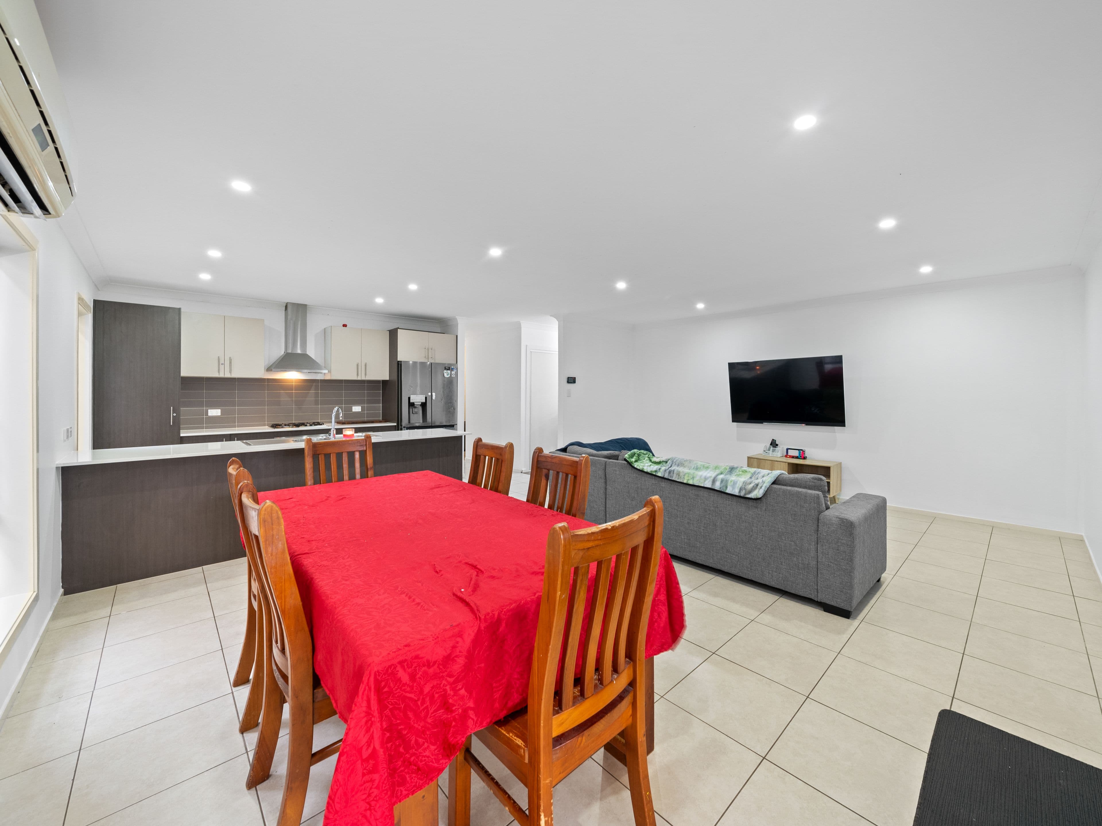 11 Poppy Crescent, Springfield Lakes QLD 4300, Springfield Lakes - Thumbnail 4