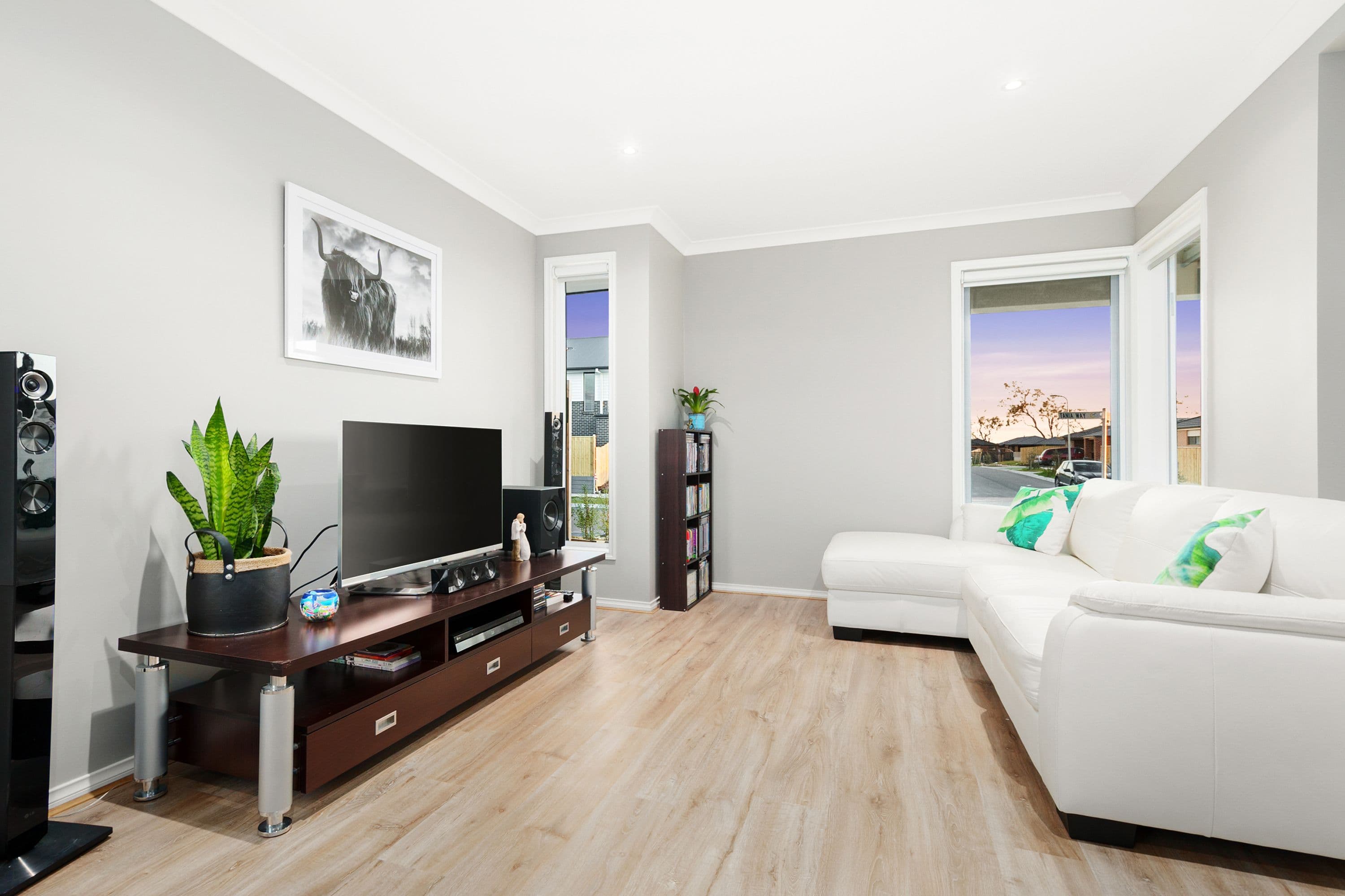 8 Tania Way, Officer VIC 3809, Officer - Thumbnail 2