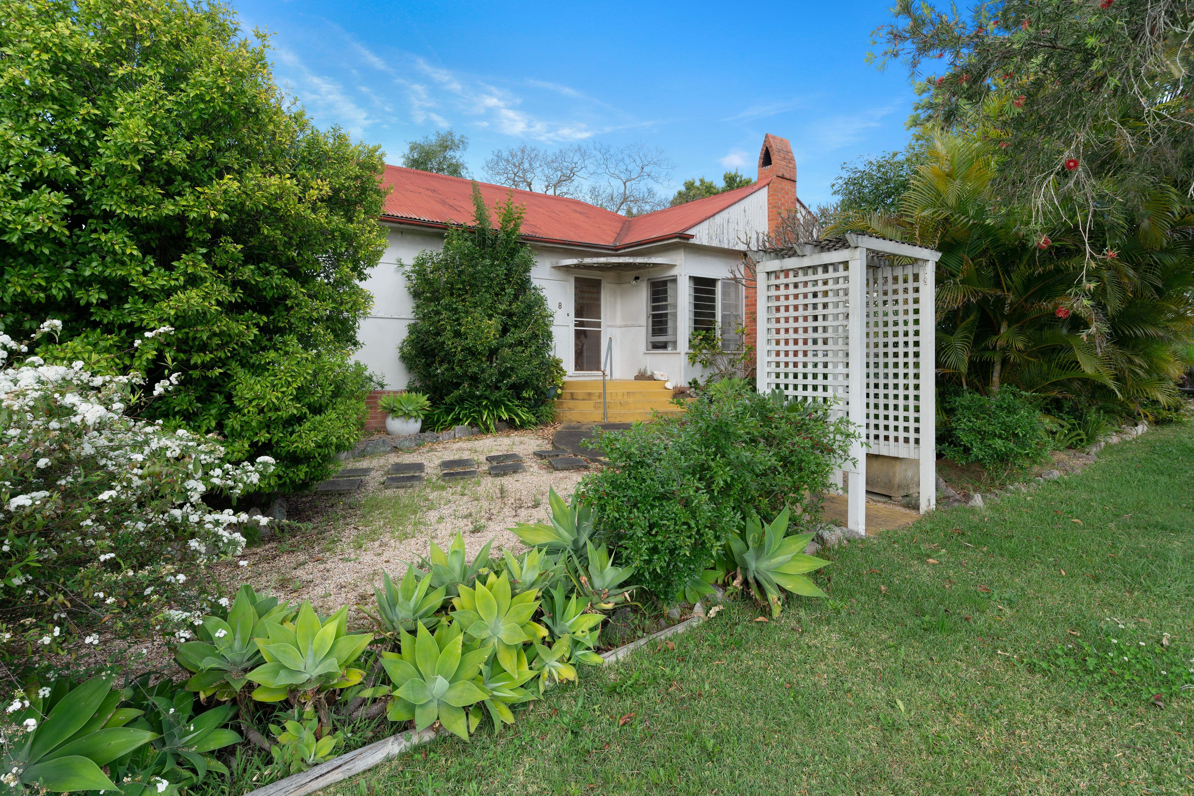 8 Huxley Street, Nowra NSW 2541, Nowra - Thumbnail 2