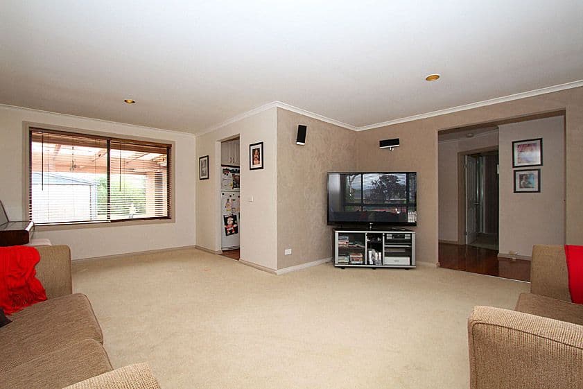 23 Mindoro Crescent, LALOR VIC 3075, Lalor - Thumbnail 6