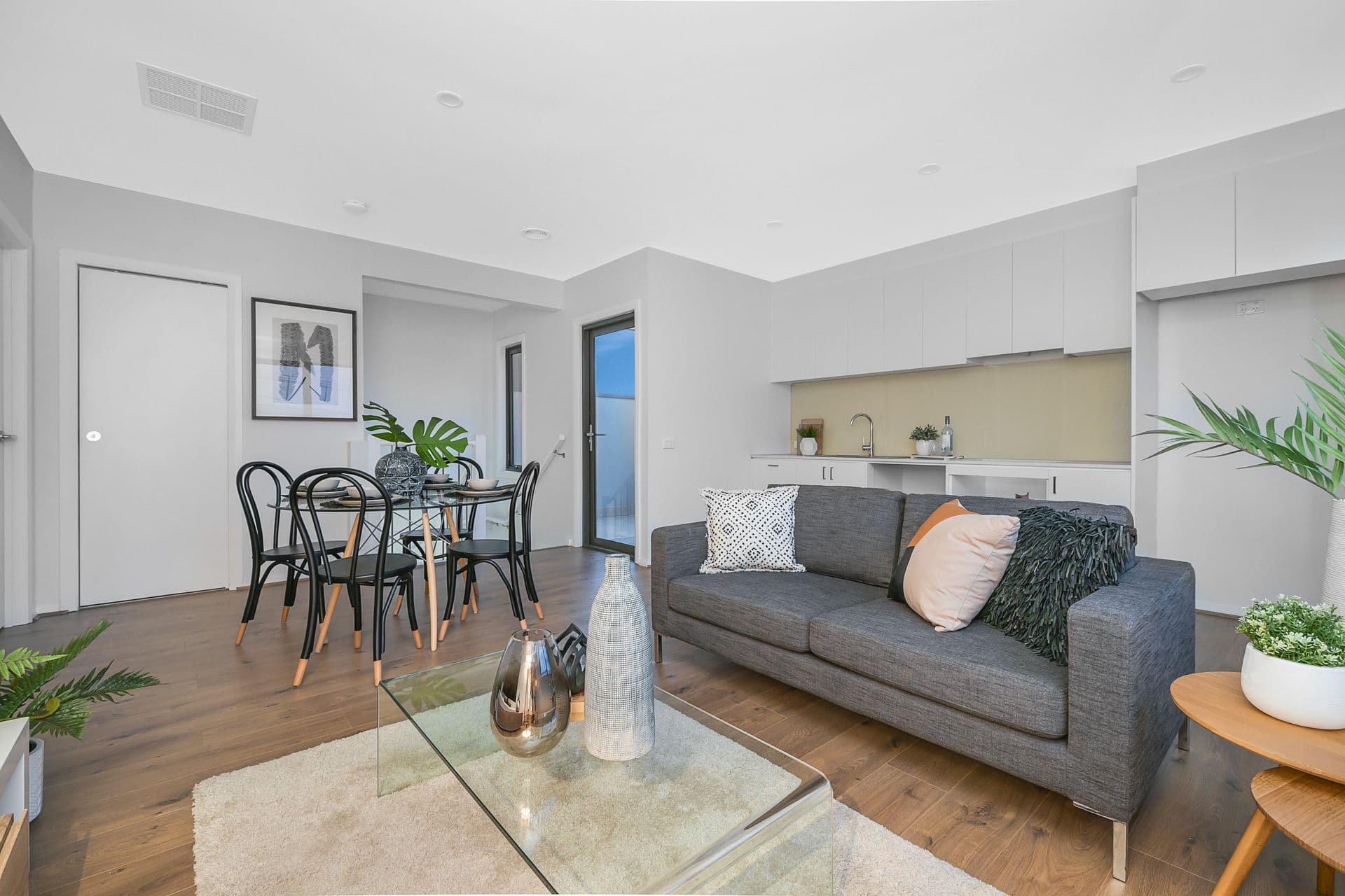 14 Bruce Street, Dandenong VIC 3175, Dandenong - Thumbnail 2