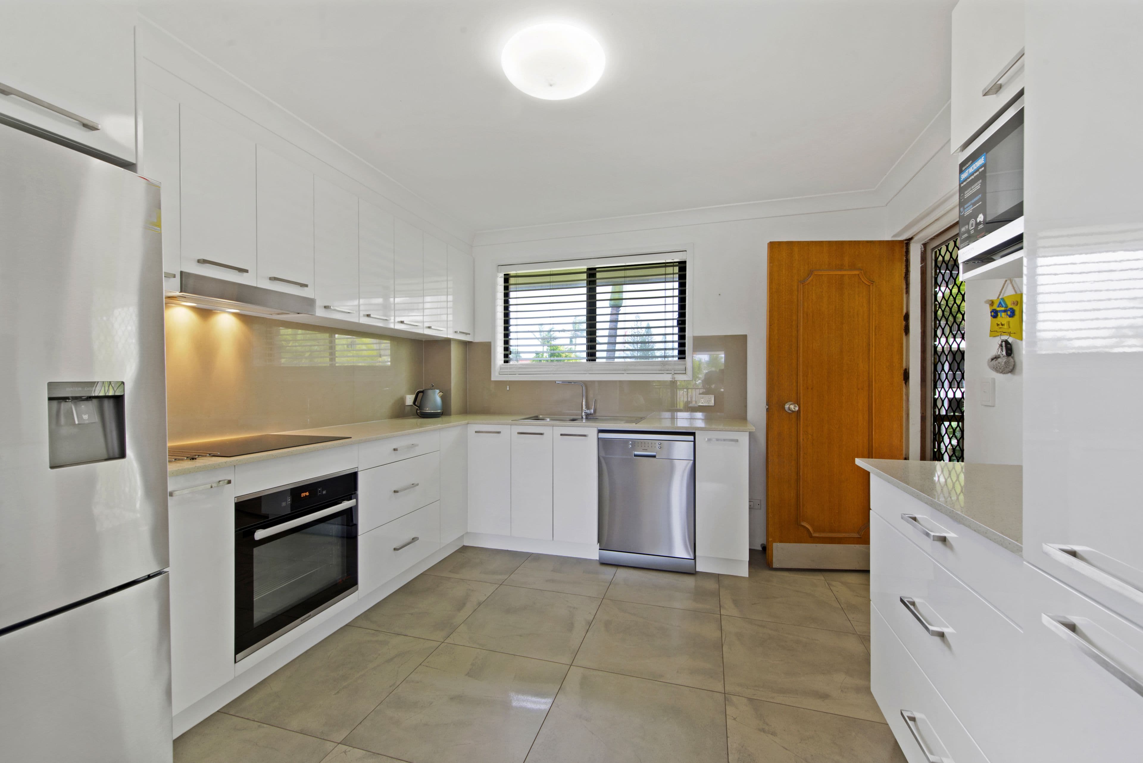 22 Markwell Avenue, Surfers Paradise QLD 4217, Surfers Paradise - Thumbnail 6