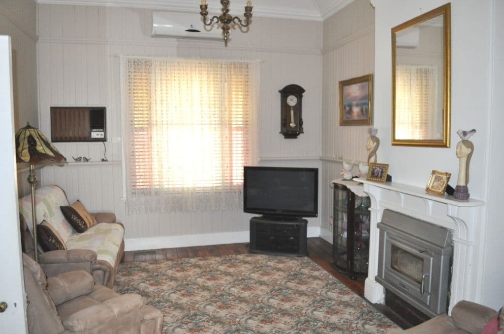 7 Thompson Street, COOTAMUNDRA NSW 2590, Cootamundra - Thumbnail 3
