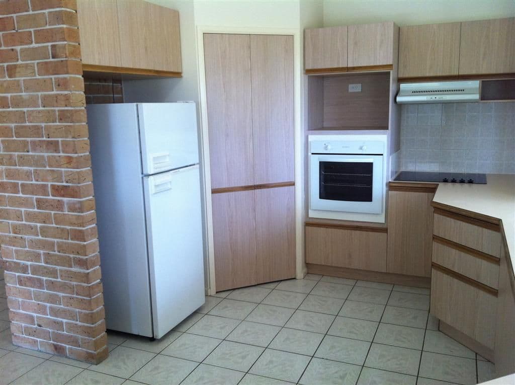 83 Beck Road, URANGAN QLD 4655, Urangan - Thumbnail 3