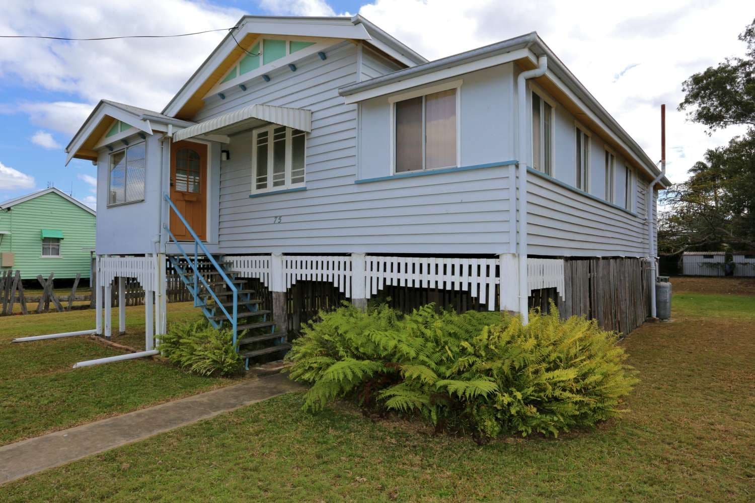 75 Crofton Street, BUNDABERG WEST QLD 4670, Bundaberg West - Thumbnail 2