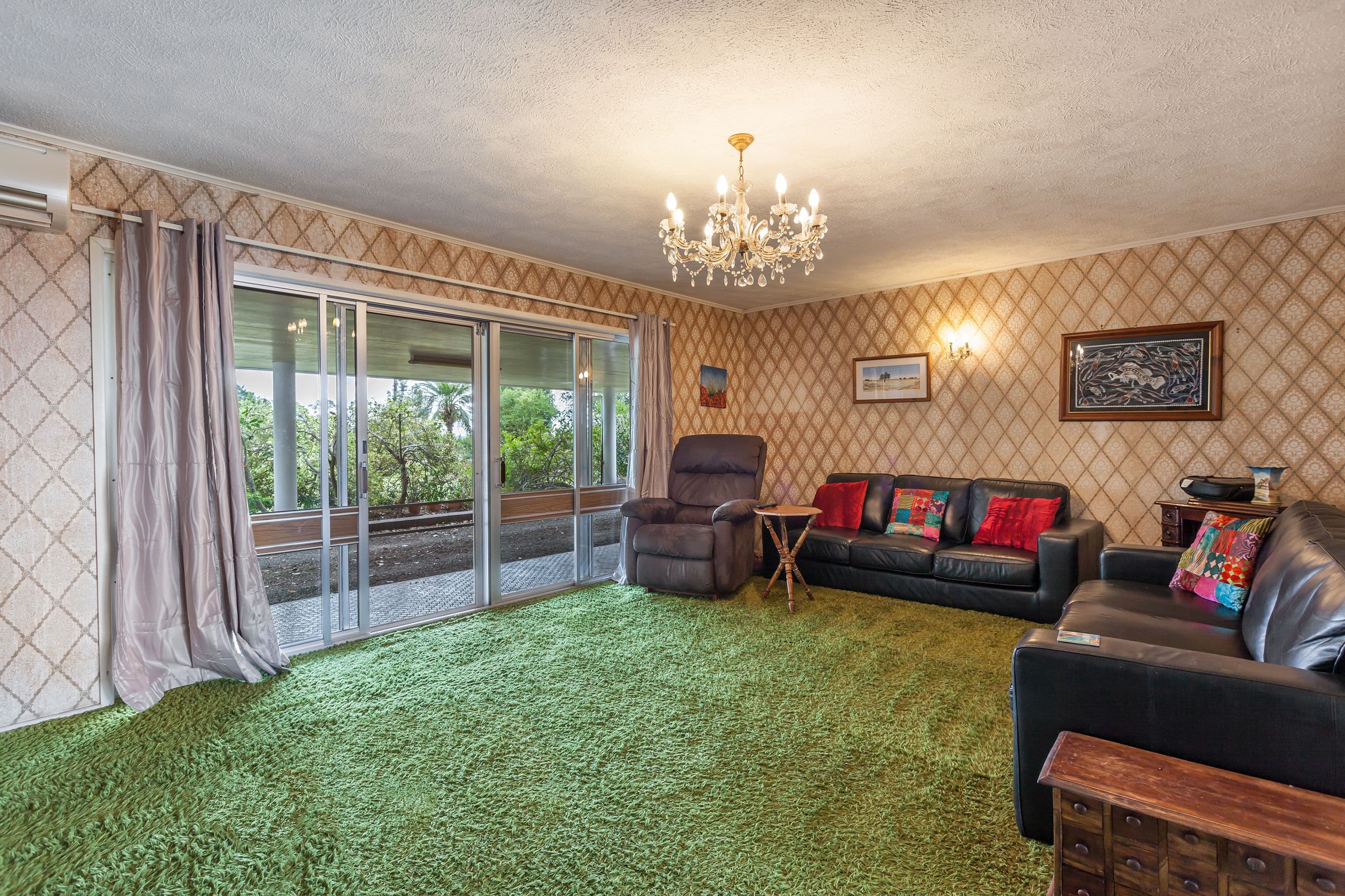 19 Murphys Creek Road, Blue Mountain Heights QLD 4350, Blue Mountain Heights - Thumbnail 2
