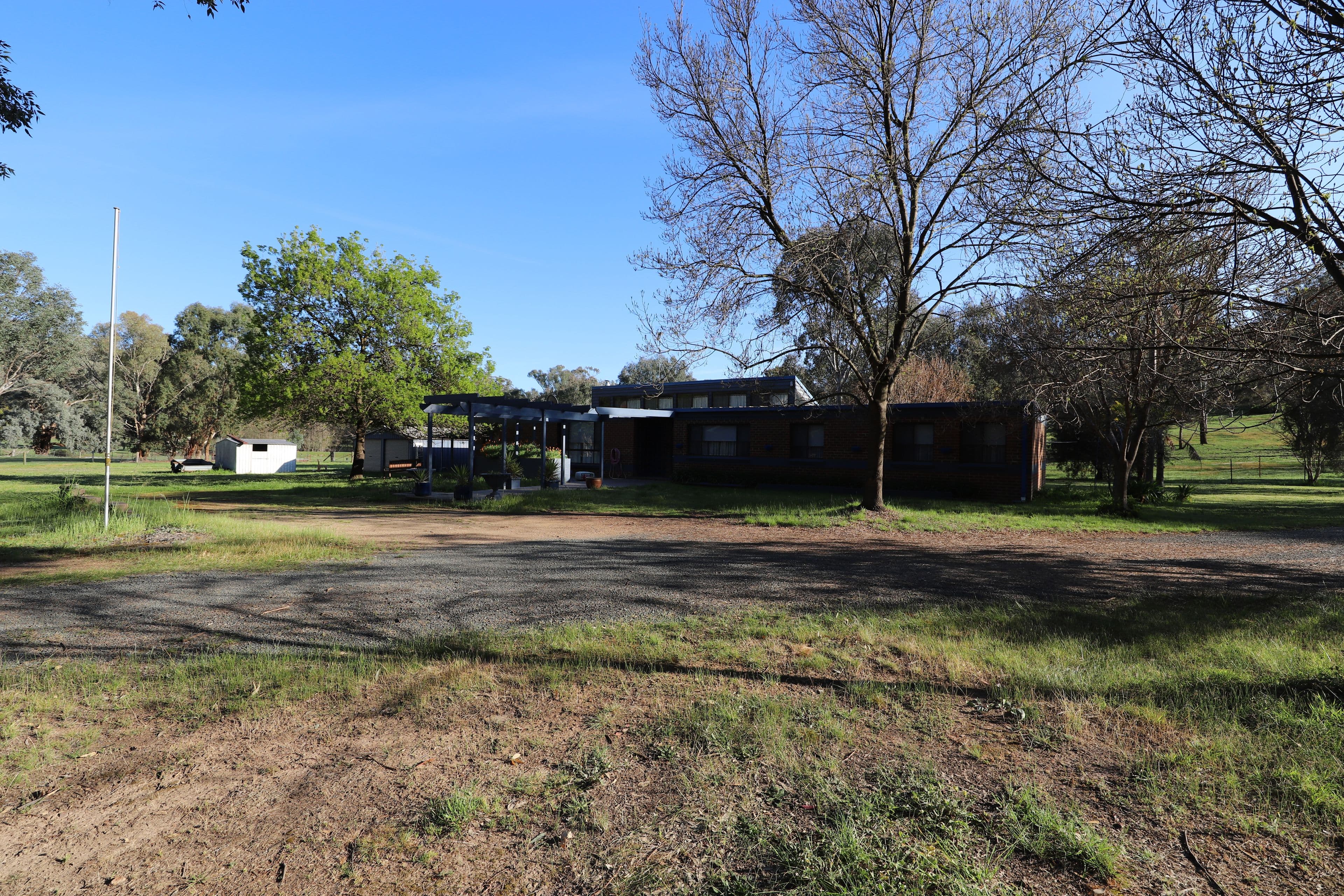 37 Cloverdale Road, Tumut NSW 2720, Tumut - Image 1