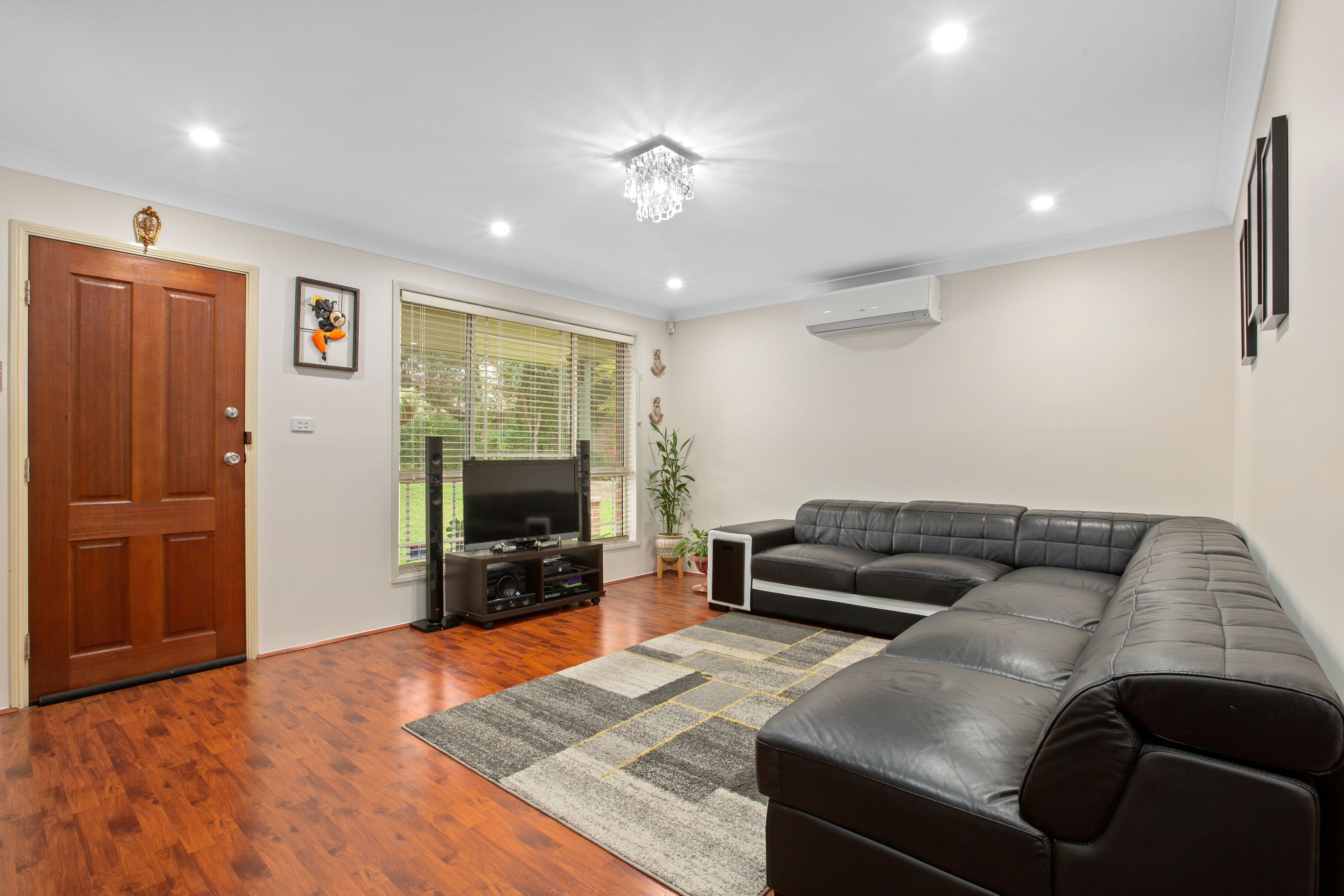 10 Bangalow Place, Stanhope Gardens NSW 2768, Stanhope Gardens - Thumbnail 2
