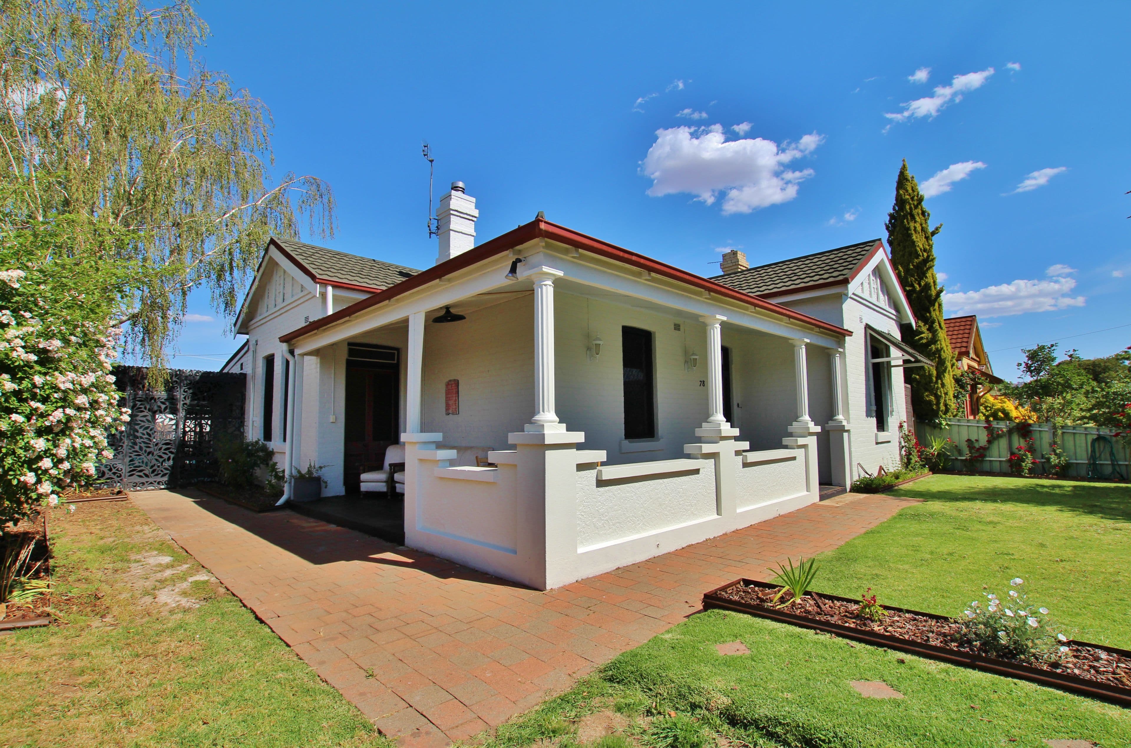 78 Sutton Street, Cootamundra - Image 1