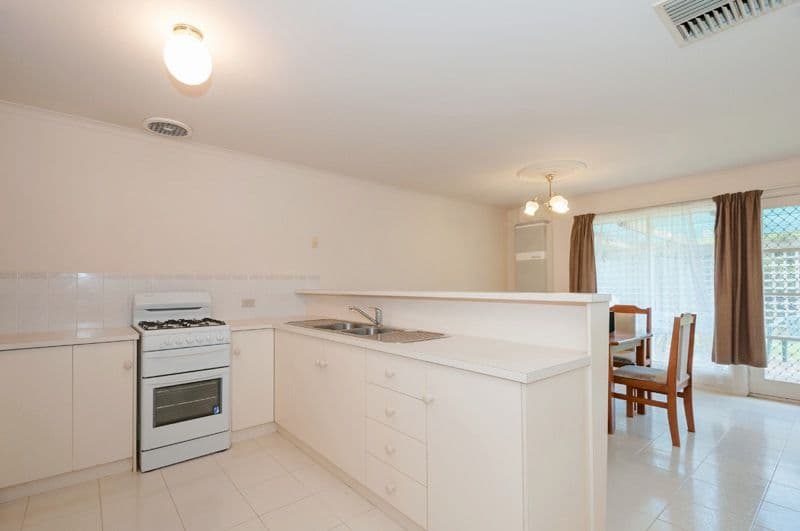 16 Casanor Crescent, PARALOWIE SA 5108, Paralowie - Thumbnail 2