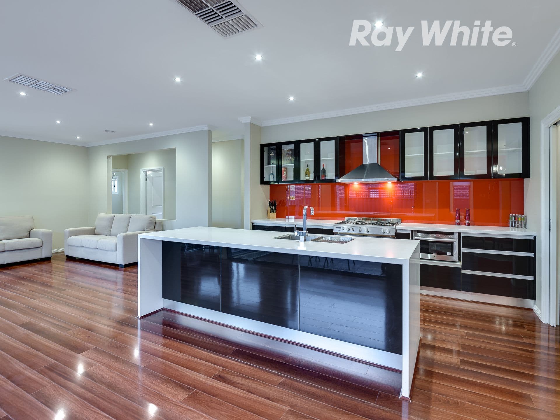 26 Wisteria Avenue, Craigieburn VIC 3064, Craigieburn - Thumbnail 2