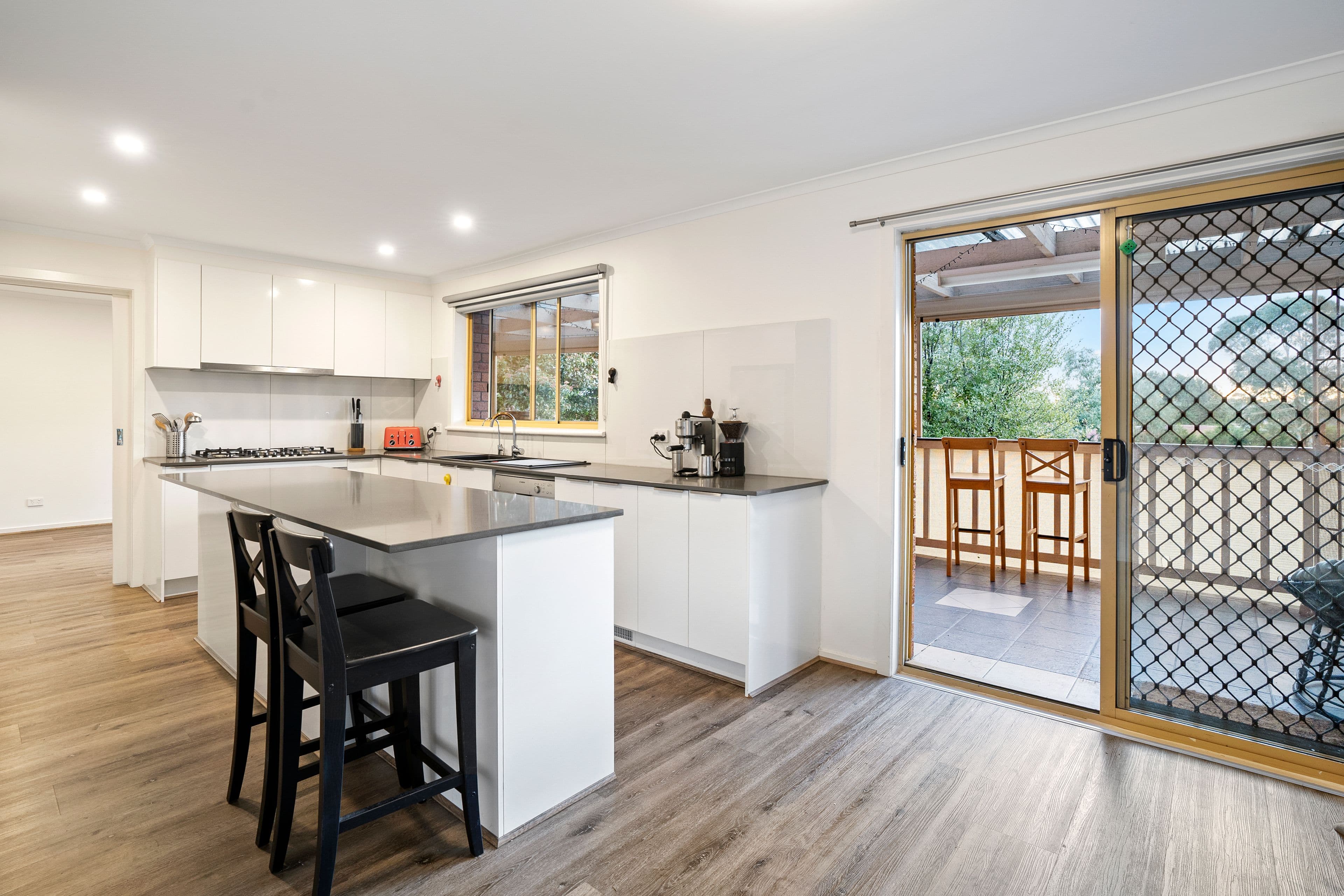 5 Beccie Court, Ferntree Gully VIC 3156, Ferntree Gully - Thumbnail 2