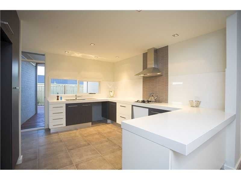 18 Cremorne St, Point Cook - Thumbnail 3