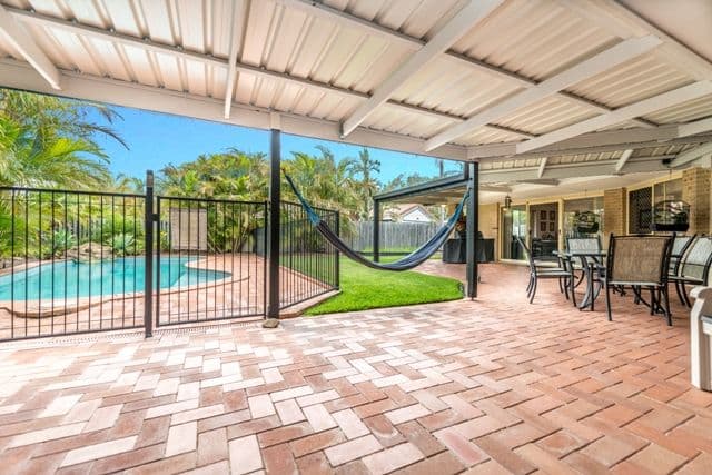 4 Midpark Court, HELENSVALE QLD 4212, Helensvale - Thumbnail 3