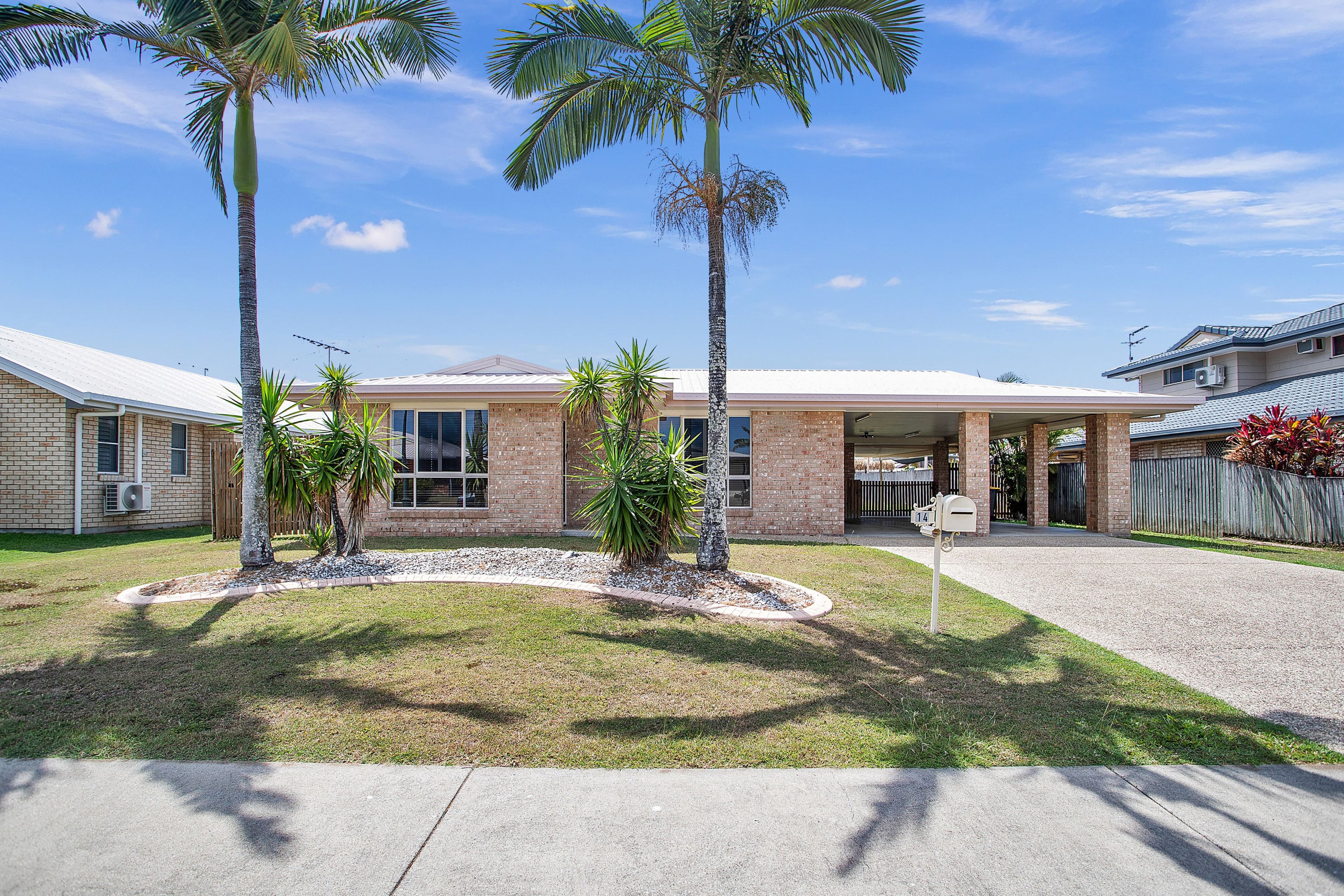 14 Caledonian Drive, Beaconsfield QLD 4740, Beaconsfield - Image 1