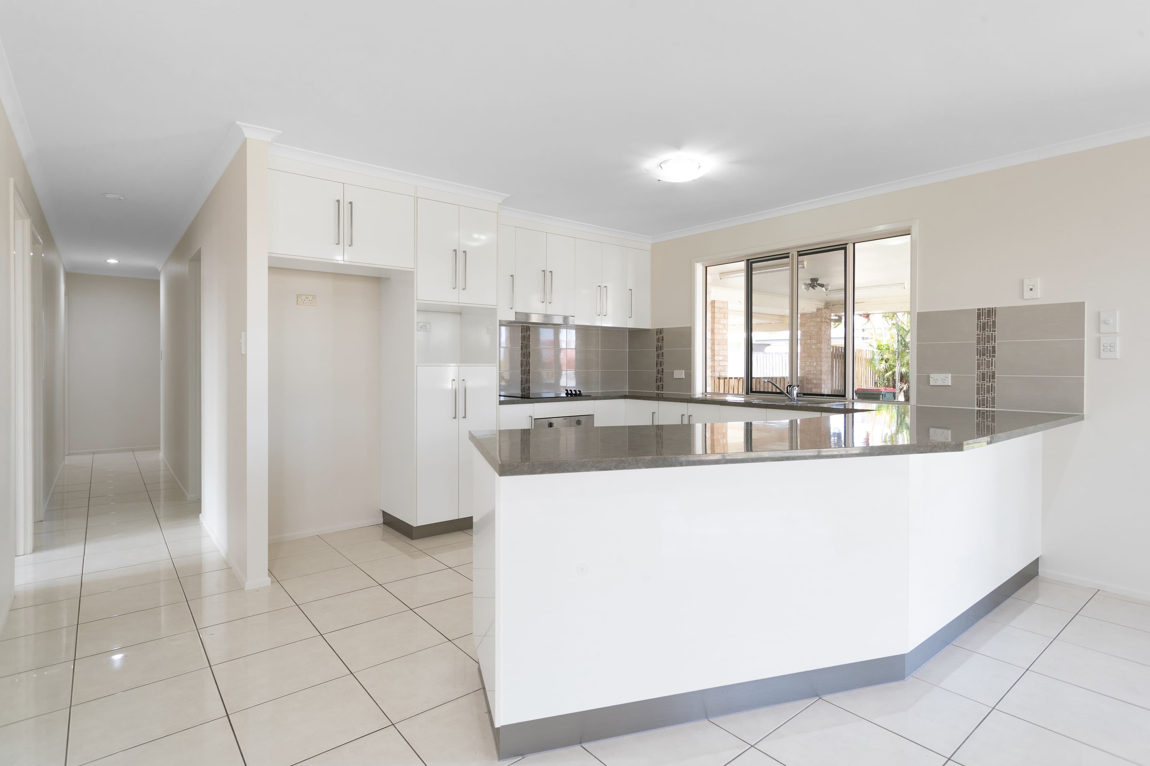 14 Caledonian Drive, Beaconsfield QLD 4740, Beaconsfield - Thumbnail 5