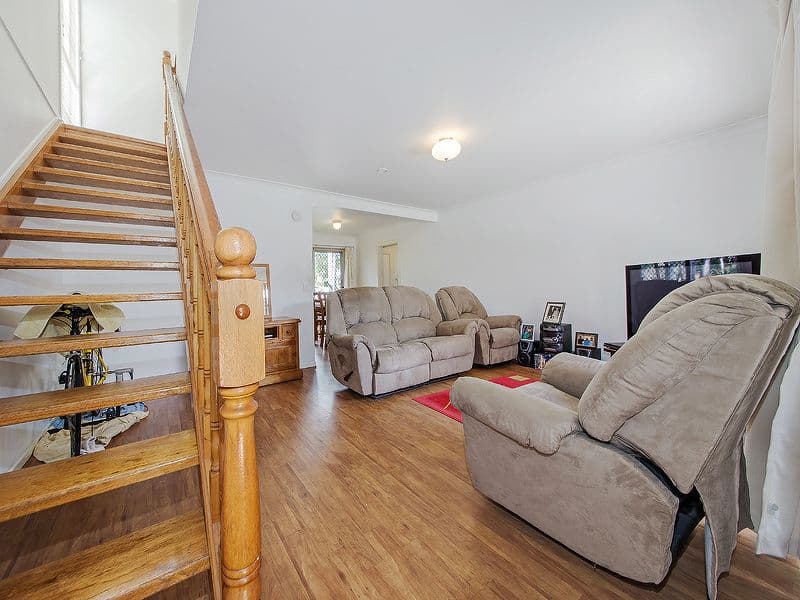 16 Elwell Street, MORNINGSIDE QLD 4170, Morningside - Thumbnail 2